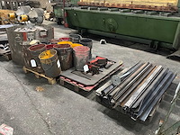 Partij ijzer voorraad - afbeelding 1 van  9