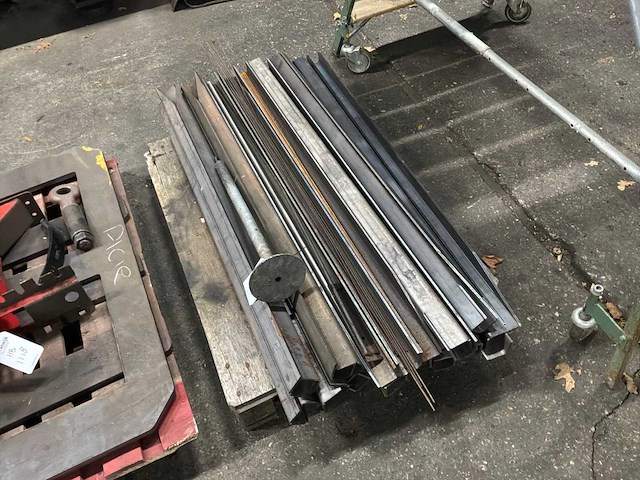 Partij ijzer voorraad - afbeelding 4 van  9