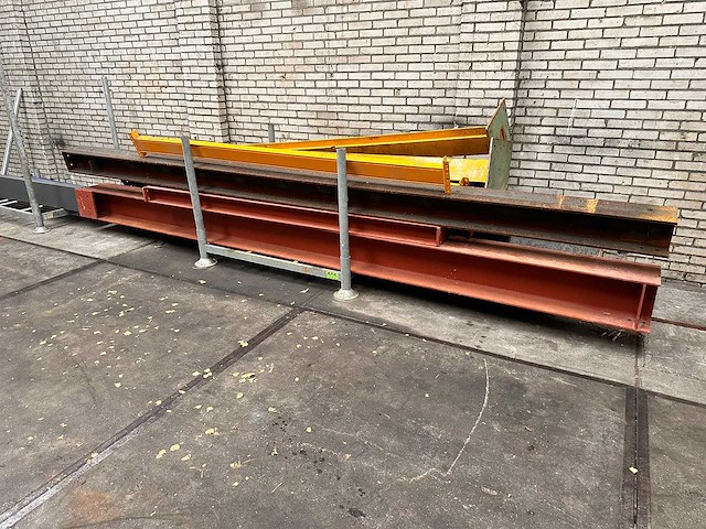 Partij ijzeren balken - afbeelding 1 van  3