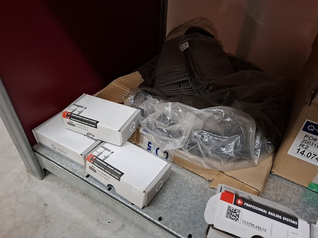 Partij ijzerwaar en bevestigingsmateriaal - afbeelding 39 van  44