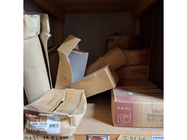 Partij ijzerwaar in 15x vak - afbeelding 33 van  35