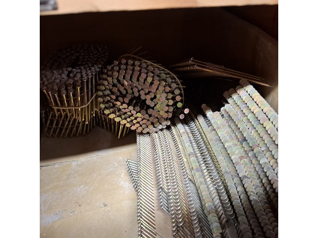 Partij ijzerwaar in 4x vak - afbeelding 11 van  13