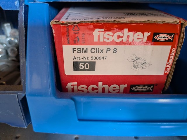 Partij ijzerwaar in magazijnbakjes - afbeelding 4 van  61
