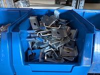 Partij ijzerwaar in magazijnbakjes - afbeelding 31 van  61