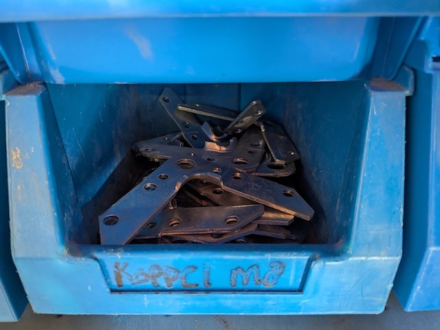 Partij ijzerwaar in magazijnbakjes - afbeelding 38 van  61