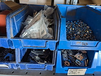 Partij ijzerwaar in magazijnbakjes - afbeelding 49 van  61