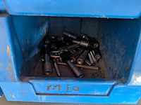 Partij ijzerwaar in magazijnbakjes - afbeelding 60 van  61