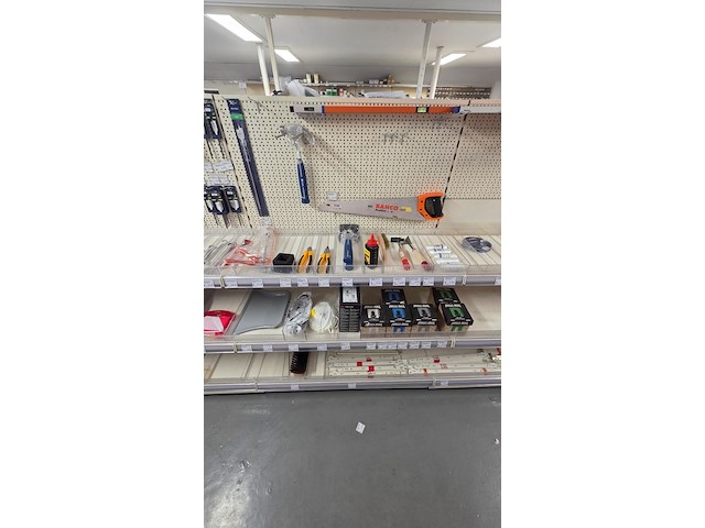 Partij ijzerwaren en gereedschap - afbeelding 5 van  8