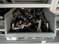 Partij ijzerwaren o.a. blum, fisher - afbeelding 5 van  61