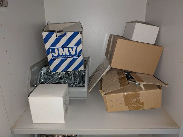 Partij ijzerwaren o.a. blum, fisher - afbeelding 47 van  104