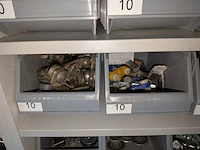 Partij ijzerwaren o.a. blum, fisher - afbeelding 79 van  104
