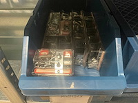 Partij ijzerwaren o.a. hangsloten - afbeelding 2 van  15