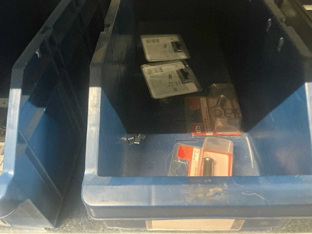 Partij ijzerwaren o.a. hangsloten - afbeelding 5 van  15
