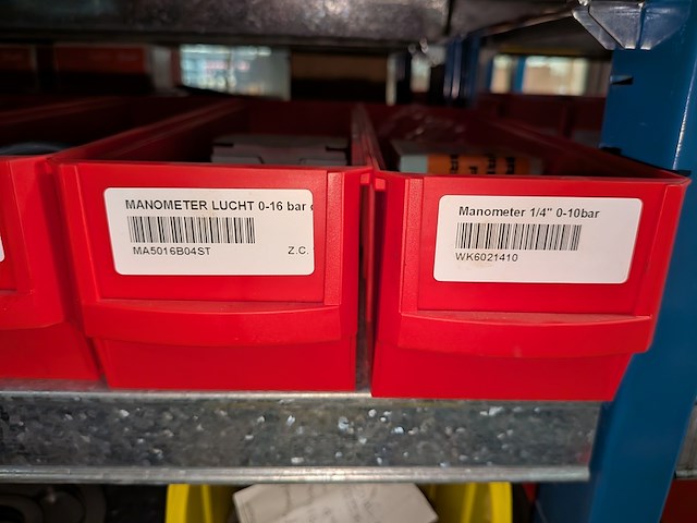 Partij ijzerwaren o.a. manometers - afbeelding 10 van  56
