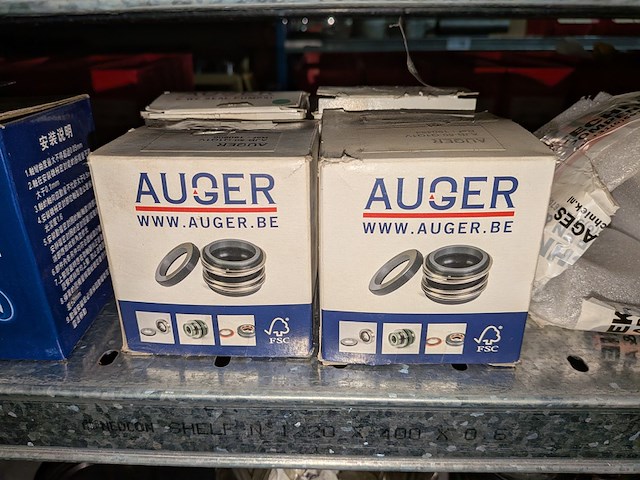 Partij ijzerwaren o.a. manometers - afbeelding 17 van  56