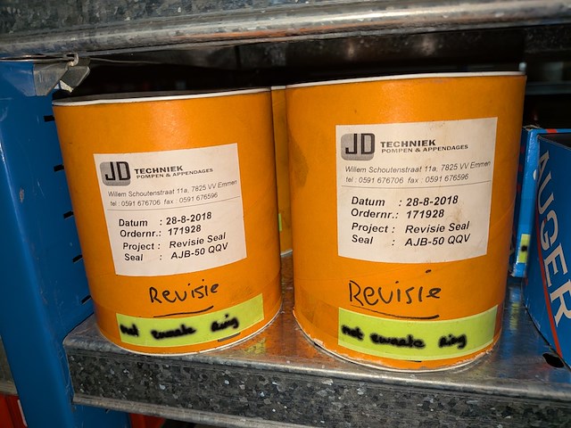 Partij ijzerwaren o.a. manometers - afbeelding 19 van  56