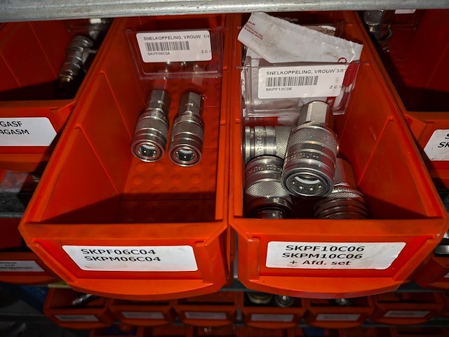 Partij ijzerwaren o.a. manometers - afbeelding 22 van  56