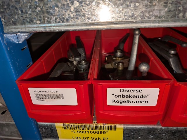 Partij ijzerwaren o.a. manometers - afbeelding 12 van  56