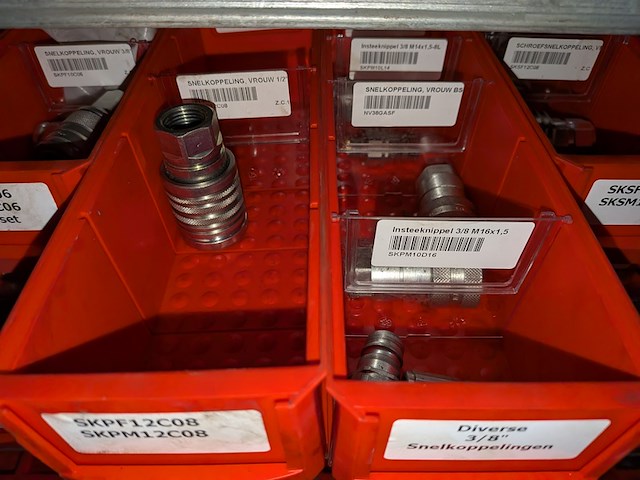 Partij ijzerwaren o.a. manometers - afbeelding 25 van  56