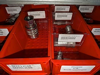 Partij ijzerwaren o.a. manometers - afbeelding 25 van  56