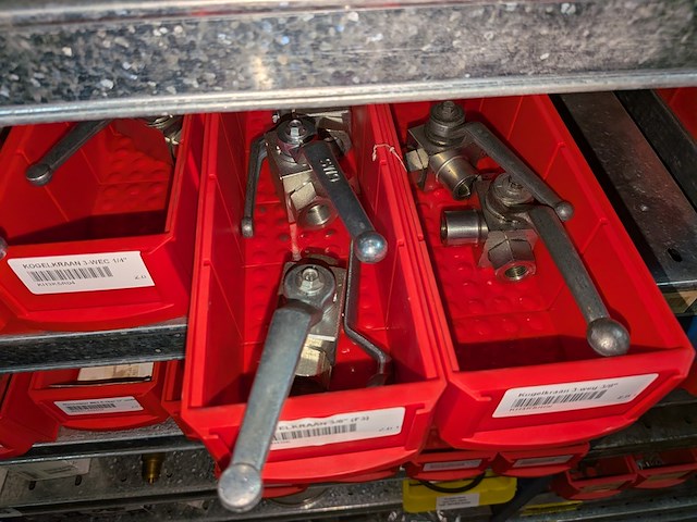 Partij ijzerwaren o.a. manometers - afbeelding 55 van  56