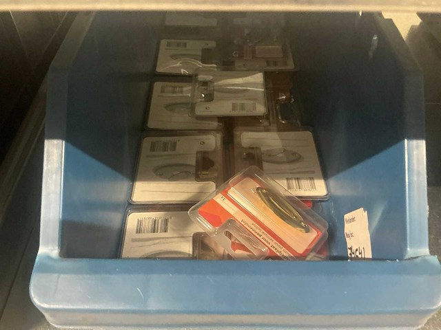 Partij ijzerwaren - afbeelding 5 van  21