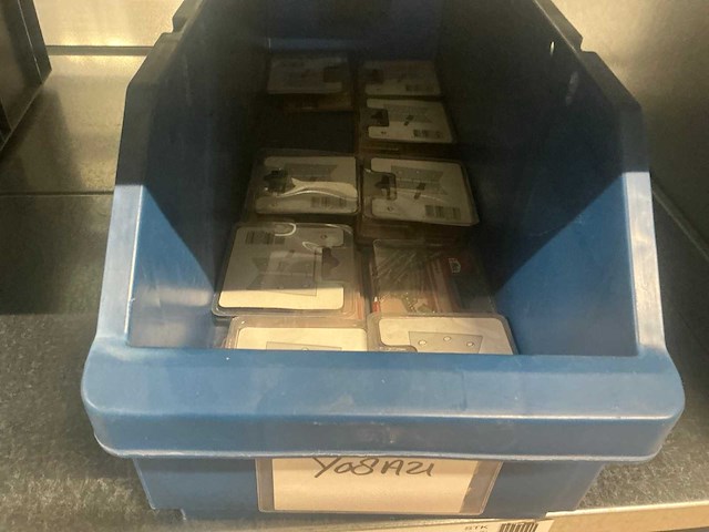 Partij ijzerwaren - afbeelding 7 van  21