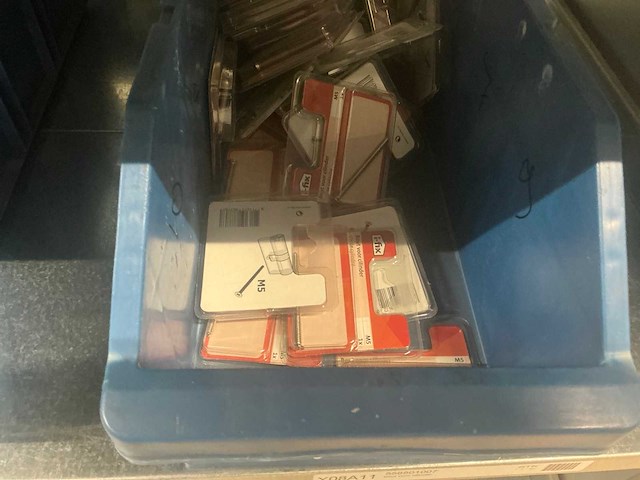 Partij ijzerwaren - afbeelding 9 van  21