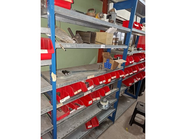 Partij ijzerwaren - afbeelding 1 van  5