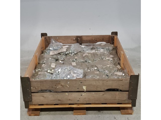 Partij ijzerwaren - afbeelding 1 van  3