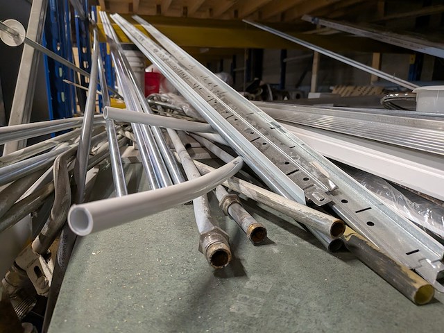 Partij ijzerwaren - afbeelding 2 van  39