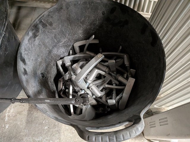 Partij ijzerwaren - afbeelding 29 van  39