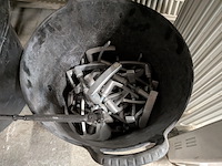 Partij ijzerwaren - afbeelding 29 van  39