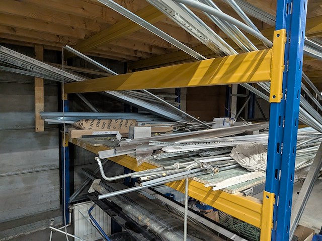 Partij ijzerwaren - afbeelding 35 van  39