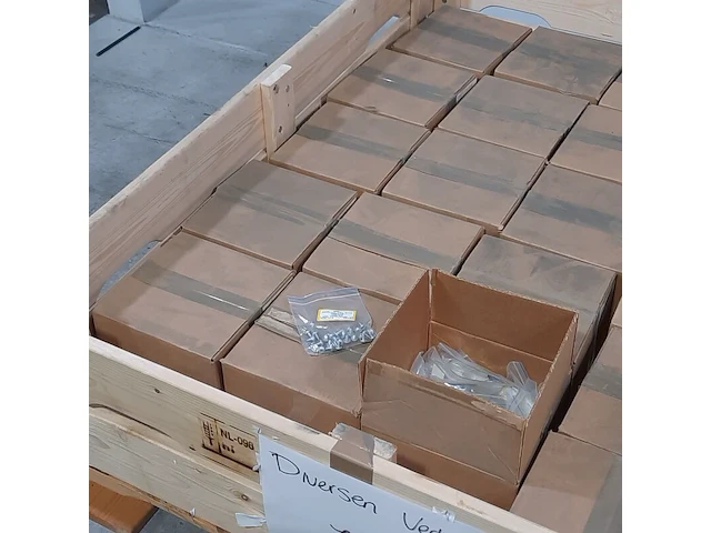 Partij ijzerwaren - afbeelding 4 van  8