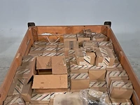 Partij inbusbouten, o.a daf parts - afbeelding 2 van  7