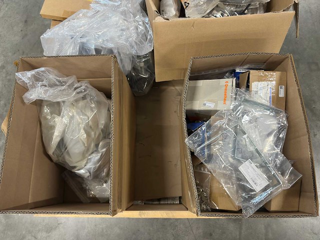 Partij industrieel installatiemateriaal en koppelingen - afbeelding 2 van  7