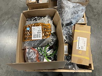 Partij industrieel installatiemateriaal en koppelingen - afbeelding 3 van  7