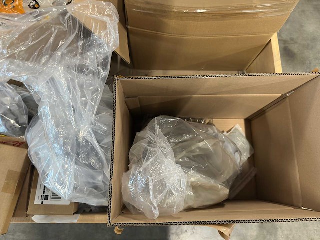 Partij industrieel installatiemateriaal en koppelingen - afbeelding 7 van  7