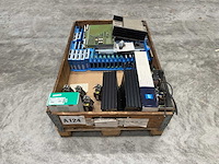 Partij industriële aandrijvingen en pneumatische componenten, plcs en printplaten - afbeelding 1 van  10