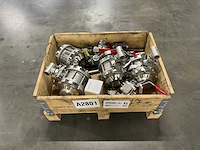 Partij industriële afsluiters van flowserve en danfoss - afbeelding 1 van  10