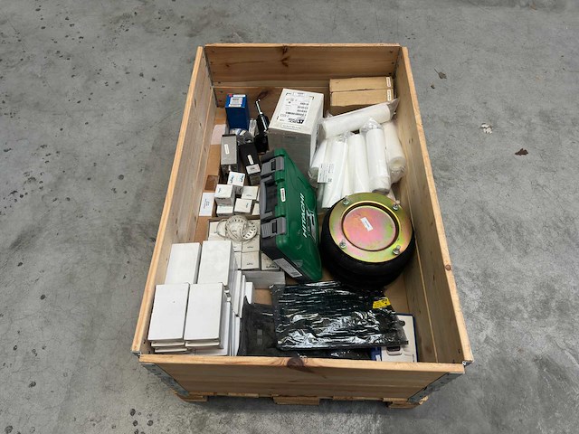 Partij industriële automatisering - leroy somer, hitachi - afbeelding 4 van  8