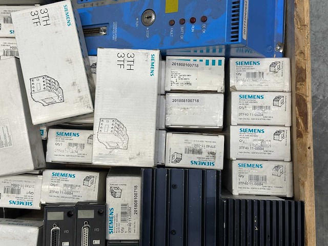 Partij industriële automatisering componenten - afbeelding 10 van  10