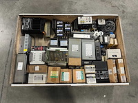 Partij industriële automatisering & electronica incl. power supplies en servomotoren - afbeelding 6 van  12