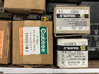 Partij industriële automatisering & electronica incl. power supplies en servomotoren - afbeelding 10 van  12
