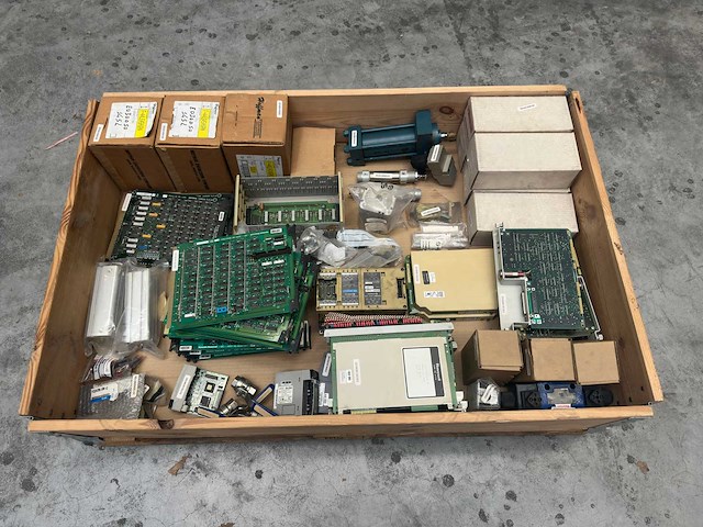 Partij industriële automatisering en printplaten - afbeelding 7 van  12