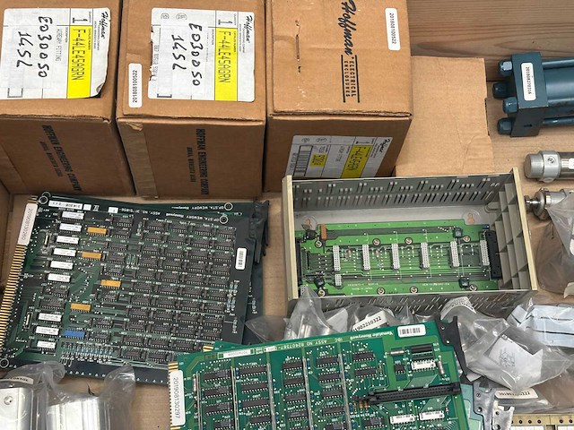 Partij industriële automatisering en printplaten - afbeelding 9 van  12