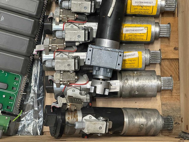 Partij industriële automatisering & pneumatiek onderdelen - afbeelding 5 van  9