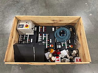 Partij industriële bedieningspanelen & signaalverlichting (44kg) - afbeelding 6 van  7