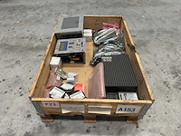 Partij industriële besturings- en elektronica componenten - afbeelding 1 van  8